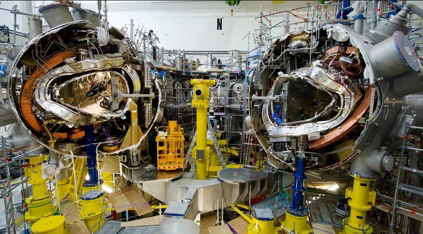 The Wendelstein 7-X under construction, source: screenshot